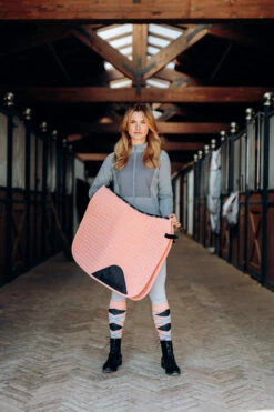 Horze Kühlende Dressurschabracke 31 Horze Kühlende Dressurschabracke -Reitsportbedarf Verkäufe 2024 17317 PAPI 3