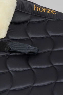 Horze Houston Vielseitigkeitsschabracke Mit Kunstfell -Reitsportbedarf Verkäufe 2024 17400 CG 2