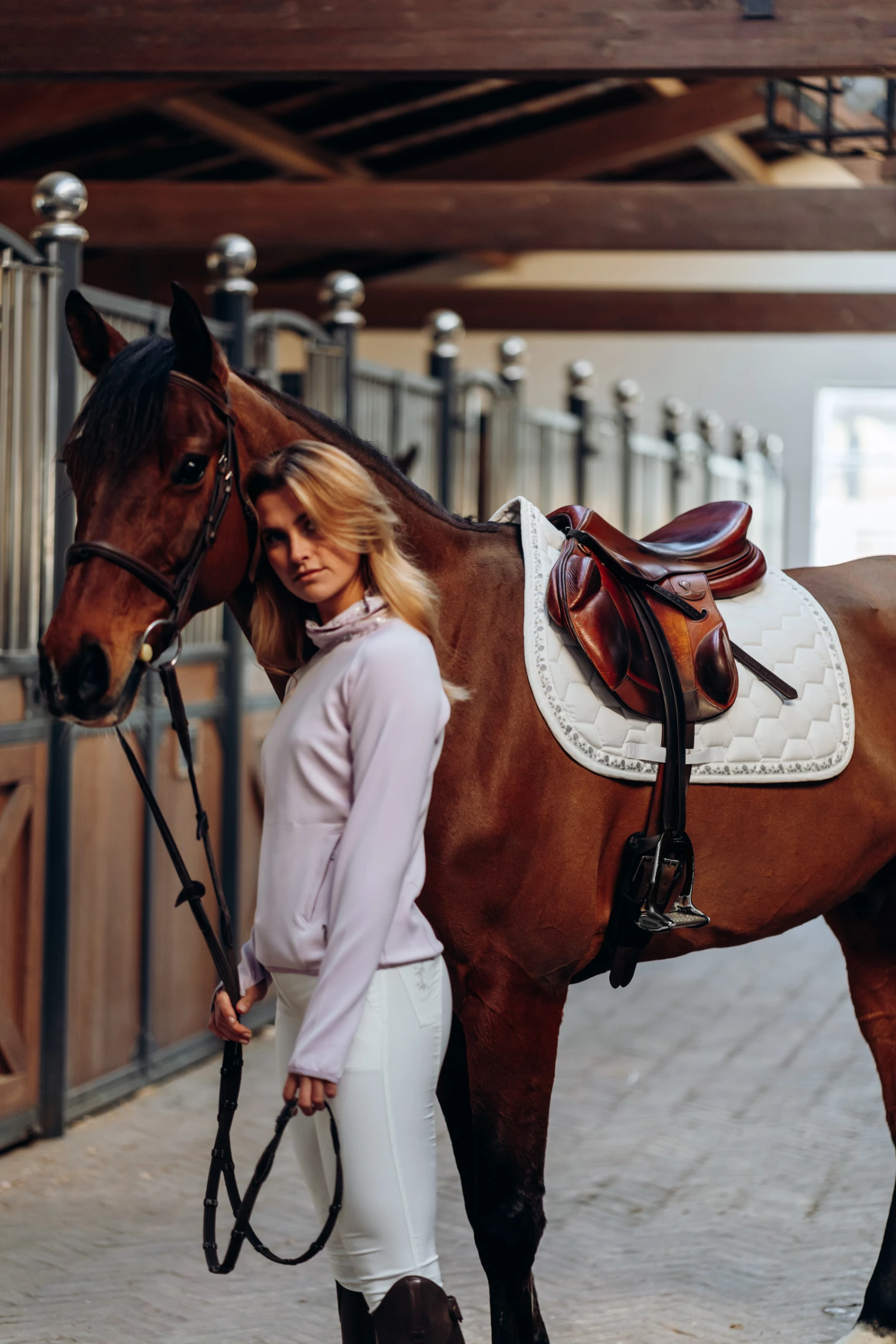 Horze Kaitlin Vielseitigkeitsschabracke Mit Floraler Einfassung 16 Horze Kaitlin Vielseitigkeitsschabracke Mit Floraler Einfassung – Bild 14