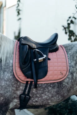 Horze Munich Dressurschabracke Mit Metall-Detail -Reitsportbedarf Verkäufe 2024 17412 RTPI 4