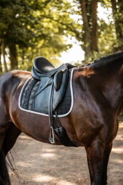 Horze Luminox Reflektierende Schabracke -Reitsportbedarf Verkäufe 2024 17431 BL 3