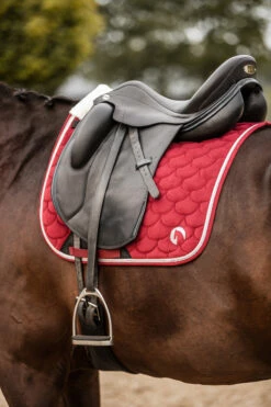 Horze Geneva Dressurschabracke Mit Kunstfell -Reitsportbedarf Verkäufe 2024 17436 MWRE 4