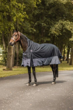 Horze Avalanche High Neck Weidedecke, 150g -Reitsportbedarf Verkäufe 2024 24087 590 07