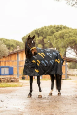 Horze Nevada Regendecke Mit Fleecefutter 27 Horze Nevada Regendecke Mit Fleecefutter -Reitsportbedarf Verkäufe 2024 24594 591 07