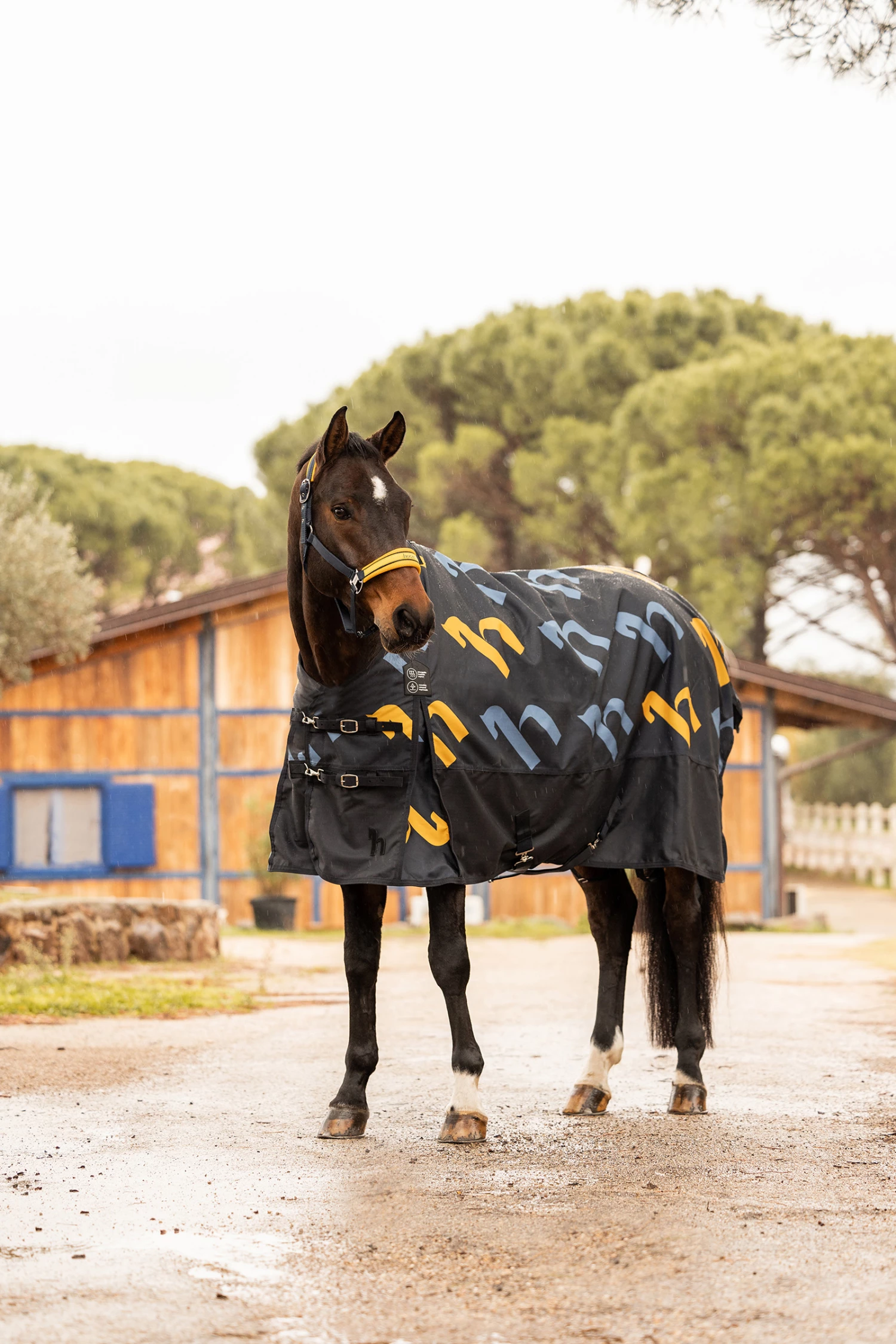 Horze Nevada Regendecke Mit Fleecefutter 9 Horze Nevada Regendecke Mit Fleecefutter – Bild 7