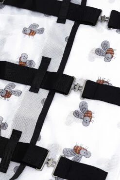 Horze Defender Fliegendecke Mit Festem Halsteil Und Bauchlatz 19 Horze Defender Fliegendecke Mit Festem Halsteil Und Bauchlatz -Reitsportbedarf Verkäufe 2024 24843 wh fly 02