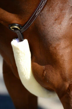 Kentucky Horsewear Lammfell Brustriemen-Schutz -Reitsportbedarf Verkäufe 2024 313003 NAT 1