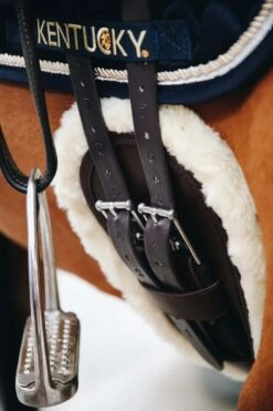 Kentucky Horsewear Anatomischer Lammfell Gurtschoner -Reitsportbedarf Verkäufe 2024 338010 NAT 5