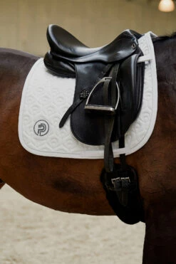 Eskadron Platinum Pure FS23 Highgloss Peacock Dressurschabracke -Reitsportbedarf Verkäufe 2024 345505 WH 01